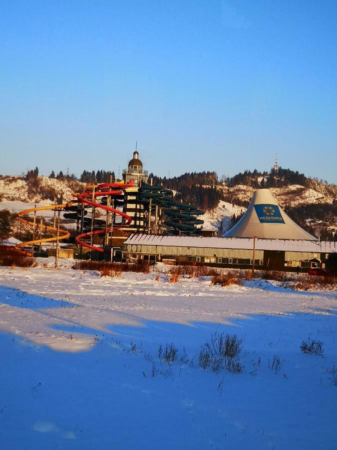 Vcielka Apartamento Bešeňová Exterior foto