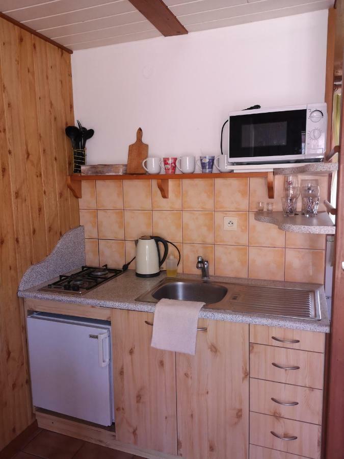 Vcielka Apartamento Bešeňová Exterior foto